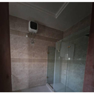 To Let :New Brand House 6 Bedroom Duplex