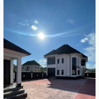 4bdrm Duplex in Diamond Estate Gra for sale