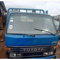 Toyota Dyna Pickup Truck