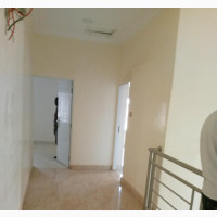 5bdrm Duplex in Crown Estate, FHA for Sale
