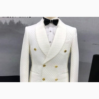 Classy Suits for the Classic Man