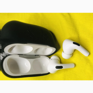 2nd Generation Apple Airpod Pro)