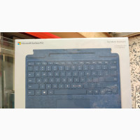 Microsoft Surface Pro Signature Keyboard for 8, 9, X