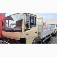 Mercedes Truck 814 Yellow Head
