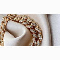 Stylish Rosegold Cuban Chain Wristlet with Zirconia Stones