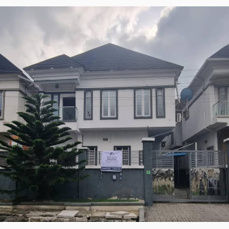 Furnished 4bdrm Apartment in Lekki Phase 1 for rent