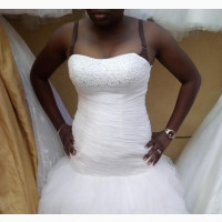 Stunning Ivory Mermaid Wedding Dress - Size 10