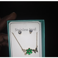 Neckchain and Stud Earring