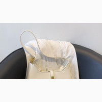 Fashionable White Shoulder Bag