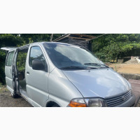 Toyota HiAce 2005