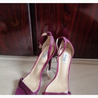 High Heel Shoe