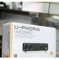 Behringer UMC204HD Audiophile Soundcard - Brand New