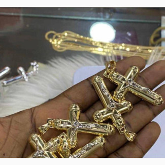 Stylish Gold Pendants and Rings for Sale