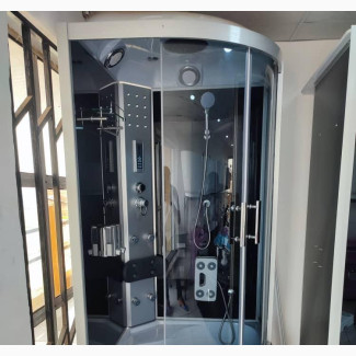 Luxury Shower Cubicle With Jacuzzi and Steam