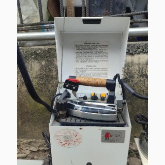 3.5liter Industrial Steam Iron With Steel Body