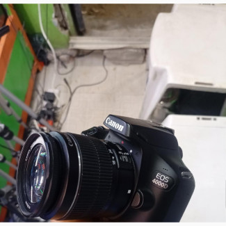 Canon EOS 4000D