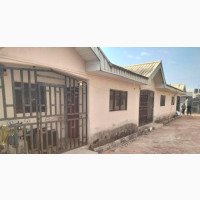 DISTRESS- 6 Units, 2 Bedroom Bungalow in Benin