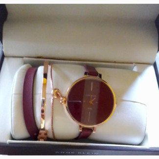 Wrist Watch Set With Bangle