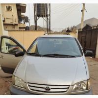 Toyota Sienna LE 2002 Gray