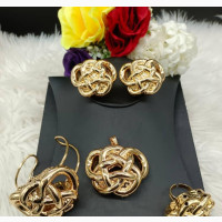 Bold Gold Replica Set
