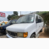 Ford E350 2004 White