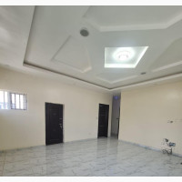 6bdrm Duplex in Orchid Road, Chevron for Rent