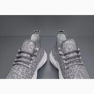 Unisex Shark Sole Wakabout Sneakers Size 41