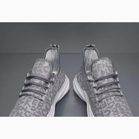 Unisex Shark Sole Wakabout Sneakers Size 41