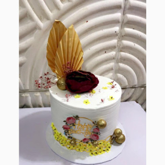 White Iced Cake