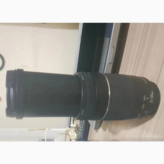 Canon EF 75-300mm Lens