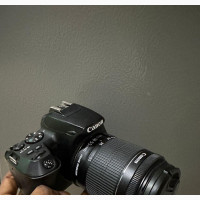 Cannon 250D With 18-55 Mm Kit Lens