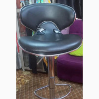 Rotable Beauty Chair - Neatly Used