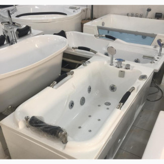 Single Jacuzzi Bath Tub With Massage Jets