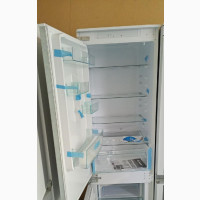 Hoover Built-in Cabinet Fridge/Freezer
