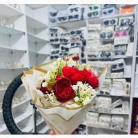 Valentine Red Roses Flowers Bouquet