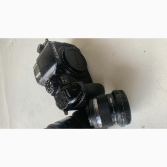 Lumix GH4 Bundle: Sigma 16mm + Olympus 45mm - Perfect Combo
