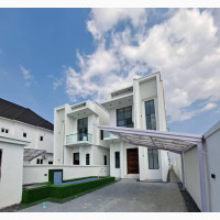 4bdrm Duplex in Lafiaji for sale