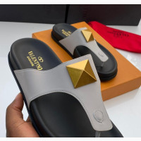 Luxury Velentino Garavani