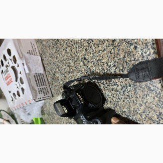 CAMERA Canon EOS 60D and Lens