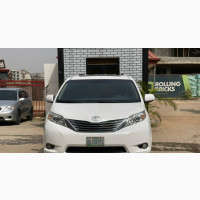 Toyota Sienna 2012 White