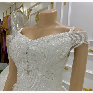 Luxury Wedding Gown for Rent - Affordable and Stylish