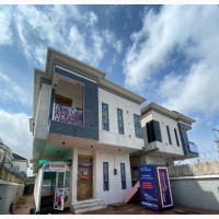 4 Bed Detached Duplex (Commercial Propert)