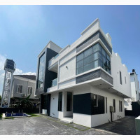 5bdrm Duplex in Osapa for sale