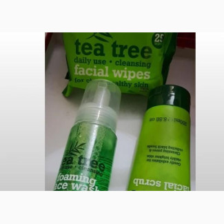 Tea Tree 3 In 1 Set, Face Wash, Scrub And Wipe