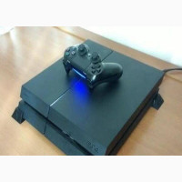 Classic Uk Used PS4(500GB) With 14 Latest Game Controller