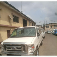 Ford E350 2010 White Bus - Neat and Reliable