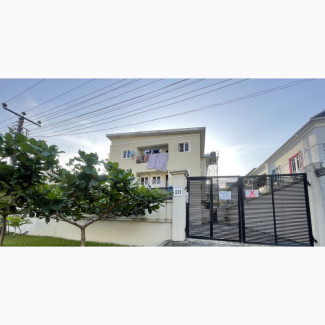 Spacious 2 Bedroom Apartment in Oral Estate, Chevron - Rent Now