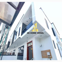 4bdrm Duplex in Idado for Sale