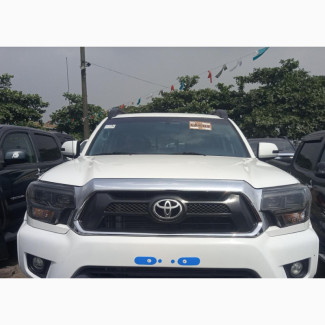 Toyota Tacoma 2015 White