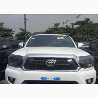 Toyota Tacoma 2015 White
